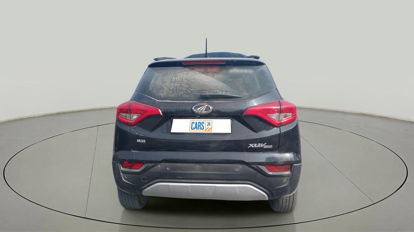 2021 Mahindra XUV300 W8 1.5 DIESEL, Diesel, Manual, 87,648 km, exterior
