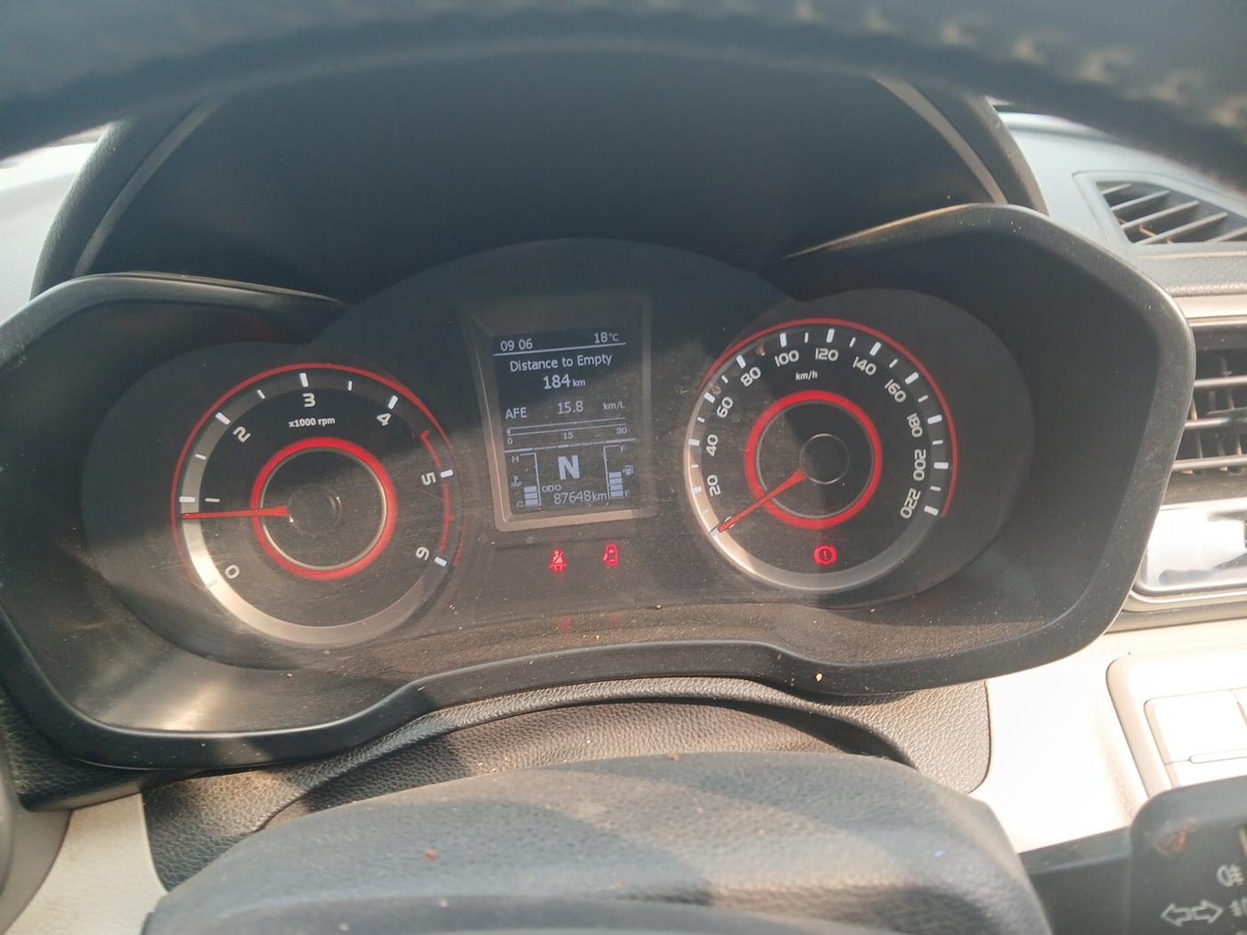 2021 Mahindra XUV300 W8 1.5 DIESEL, Diesel, Manual, 87,648 km, interior