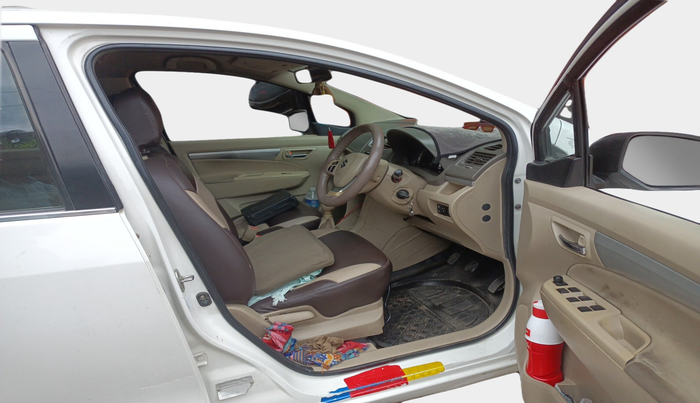 2016 Maruti Ertiga VXI CNG, Petrol, Manual, 2,57,166 km, interior