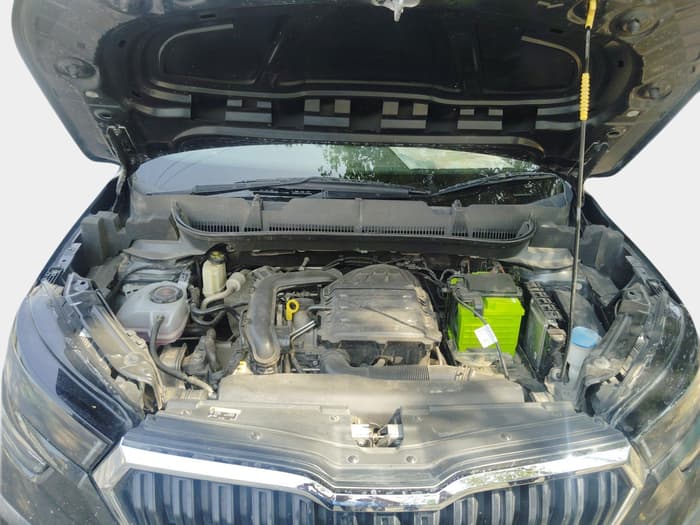 2022 Skoda KUSHAQ ACTIVE 1.0L TSI MT, Petrol, Manual, 15,709 km, exterior