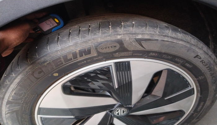 2022 MG ZS EV EXCLUSIVE, Electric, Automatic, 32,382 km, tyre