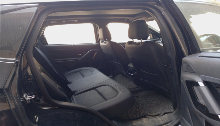 2024 Tata Harrier FEARLESS PLUS DARK EDITION AT, Diesel, Automatic, 14,191 km, interior