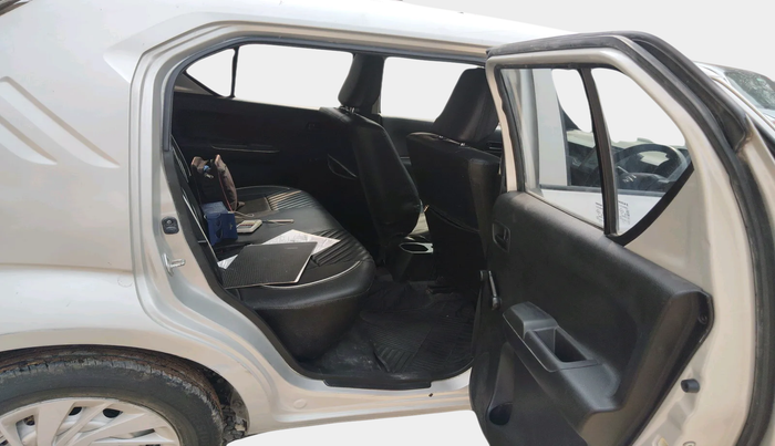 2022 Maruti IGNIS SIGMA 1.2, Petrol, Manual, 18,559 km, interior
