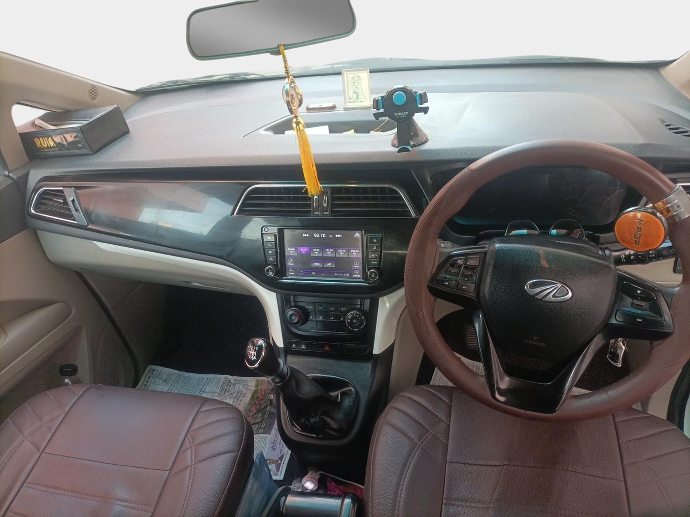 2018 Mahindra MARAZZO M6 8 STR, Diesel, Manual, 1,41,160 km, interior