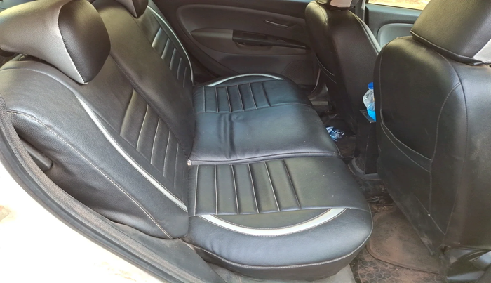 2013 Fiat Grand Punto DYNAMIC 1.3, Diesel, Manual, 1,42,413 km, interior