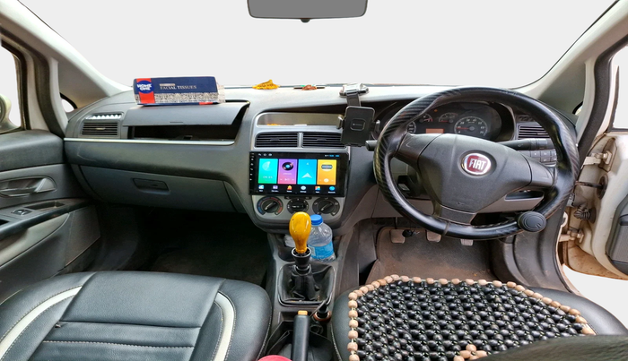 2013 Fiat Grand Punto DYNAMIC 1.3, Diesel, Manual, 1,42,413 km, interior