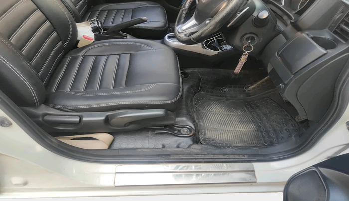 2015 Honda Jazz 1.2L I-VTEC V AT, Petrol, Automatic, 1,56,909 km, interior