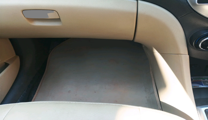 2013 Hyundai Verna FLUIDIC 1.6 CRDI SX, Diesel, Manual, 1,15,642 km, interior