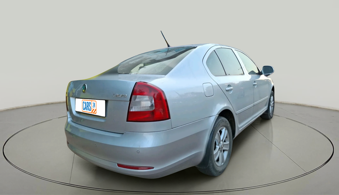 2011 Skoda Laura AMBIENTE 2.0 TDI CR AT, Diesel, Automatic, 1,52,282 km, exterior