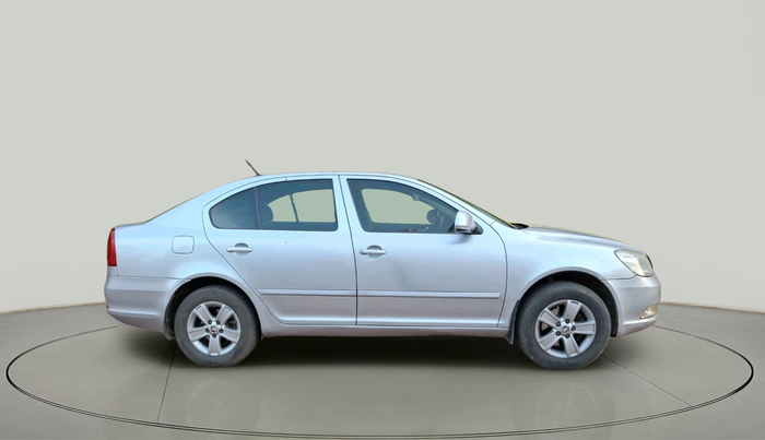 2011 Skoda Laura AMBIENTE 2.0 TDI CR AT, Diesel, Automatic, 1,52,282 km, exterior