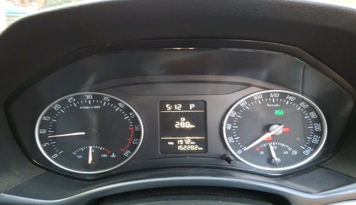 2011 Skoda Laura AMBIENTE 2.0 TDI CR AT, Diesel, Automatic, 1,52,282 km, interior