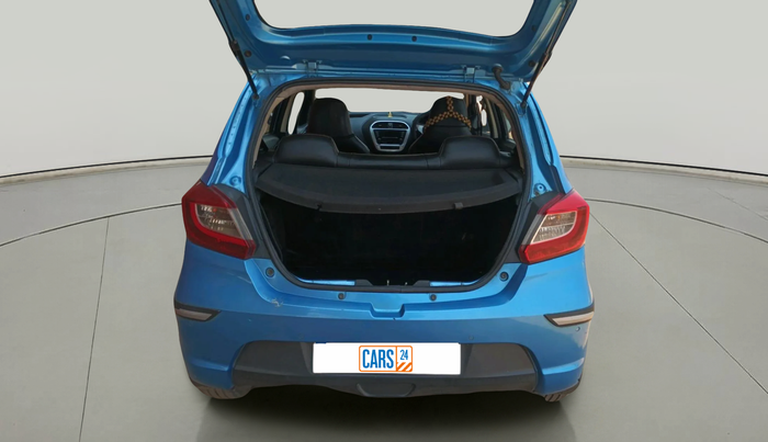 2016 Tata Tiago XT PETROL, Petrol, Manual, 1,30,327 km, exterior