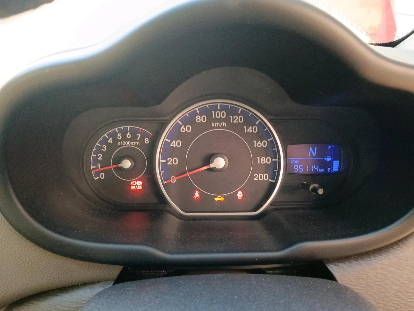 2011 Hyundai i10 SPORTZ 1.2 AT, Petrol, Automatic, 96,000 km, interior