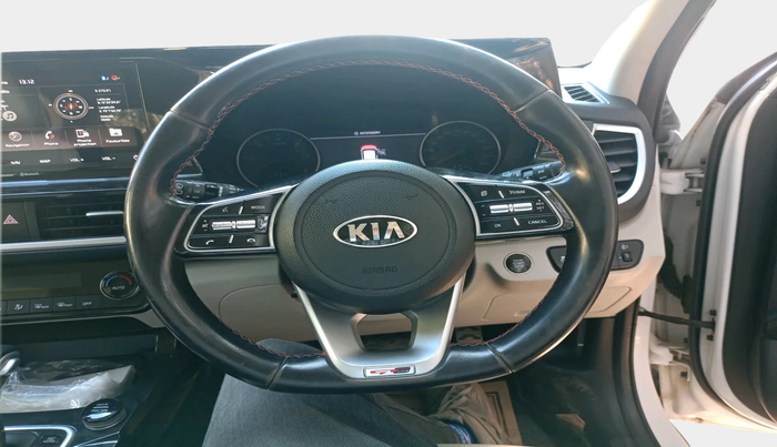 2020 KIA SELTOS GTX PLUS AT 1.5 DIESEL, Diesel, Automatic, 1,41,474 km, interior