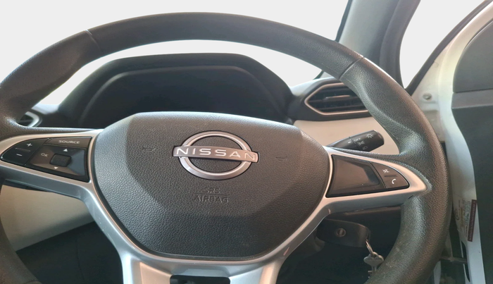 2021 Nissan MAGNITE XL, Petrol, Manual, 28,548 km, interior