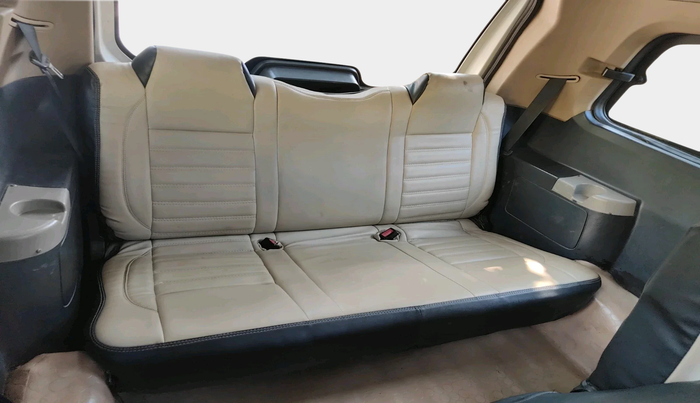 2010 Tata Sumo Grande MK II GX, Diesel, Manual, 1,75,220 km, interior