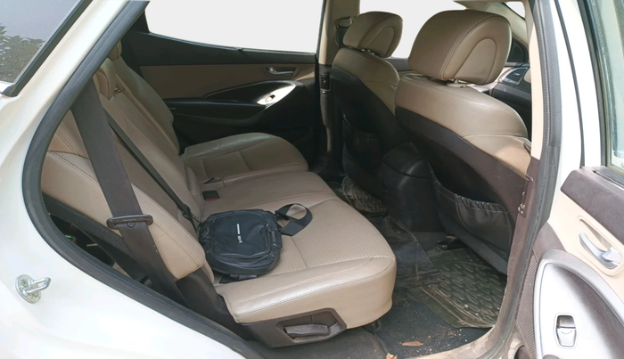 2014 Hyundai Santa Fe 4 WD AT, Diesel, Automatic, 85,616 km, interior