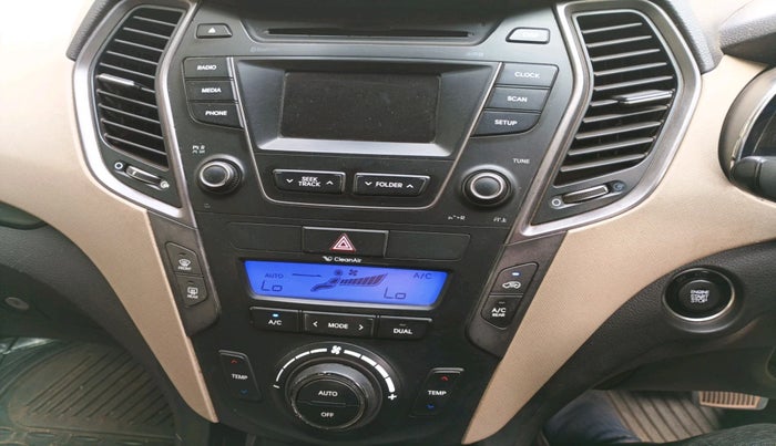 2014 Hyundai Santa Fe 4 WD AT, Diesel, Automatic, 85,616 km, interior