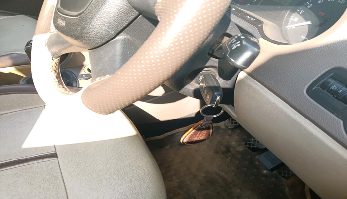 2012 Skoda Rapid AMBITION 1.6 TDI CR MT, Diesel, Manual, 1,25,342 km, interior