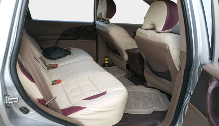 2014 Mahindra XUV500 W4, Diesel, Manual, 63,642 km, interior