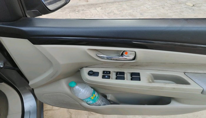 2016 Maruti Ciaz VDI+ SHVS, Diesel, Manual, 2,04,531 km, interior