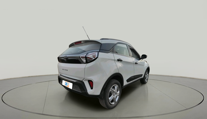 2022 Tata NEXON XM SUNROOF DIESEL, Diesel, Manual, 1,54,488 km, exterior