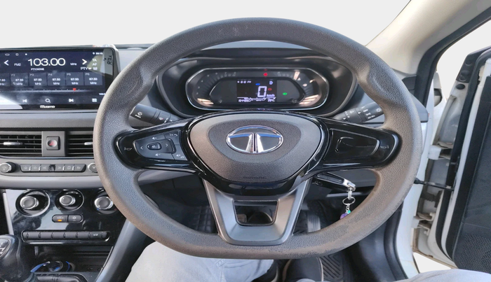 2022 Tata NEXON XM SUNROOF DIESEL, Diesel, Manual, 1,54,488 km, interior