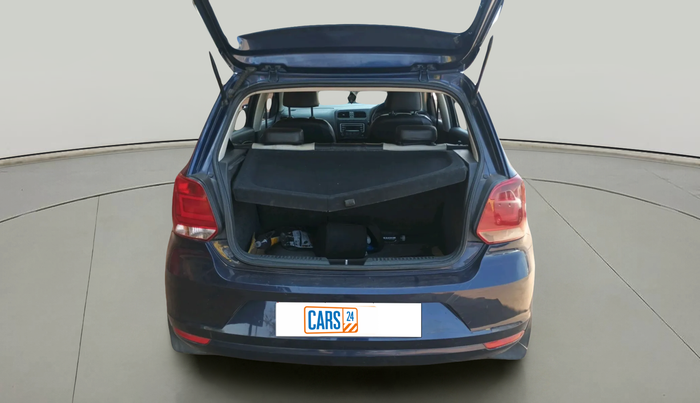 2015 Volkswagen Polo COMFORTLINE 1.5L, Diesel, Manual, 1,46,799 km, exterior