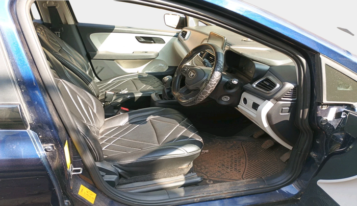 2023 Tata ALTROZ XM PLUS CNG, Petrol, Manual, 30,696 km, interior
