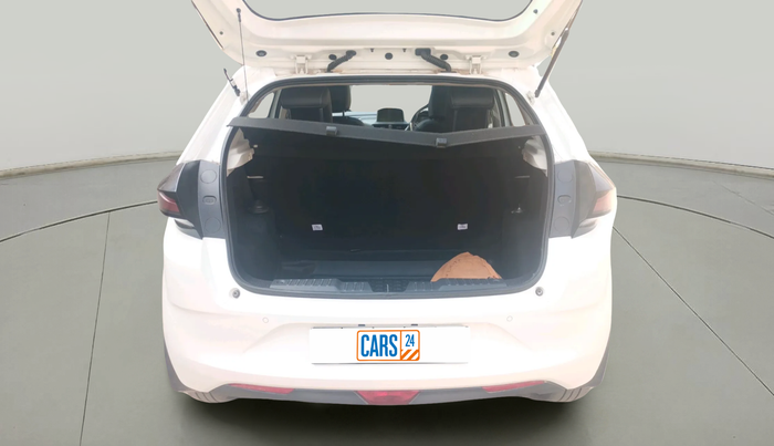 2023 Tata ALTROZ XZA PLUS (O) SUNROOF P , Petrol, Automatic, 8,808 km, exterior