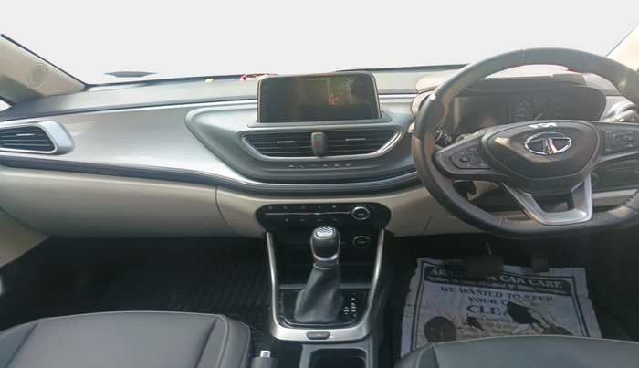 2023 Tata ALTROZ XZA PLUS (O) SUNROOF P , Petrol, Automatic, 8,808 km, interior