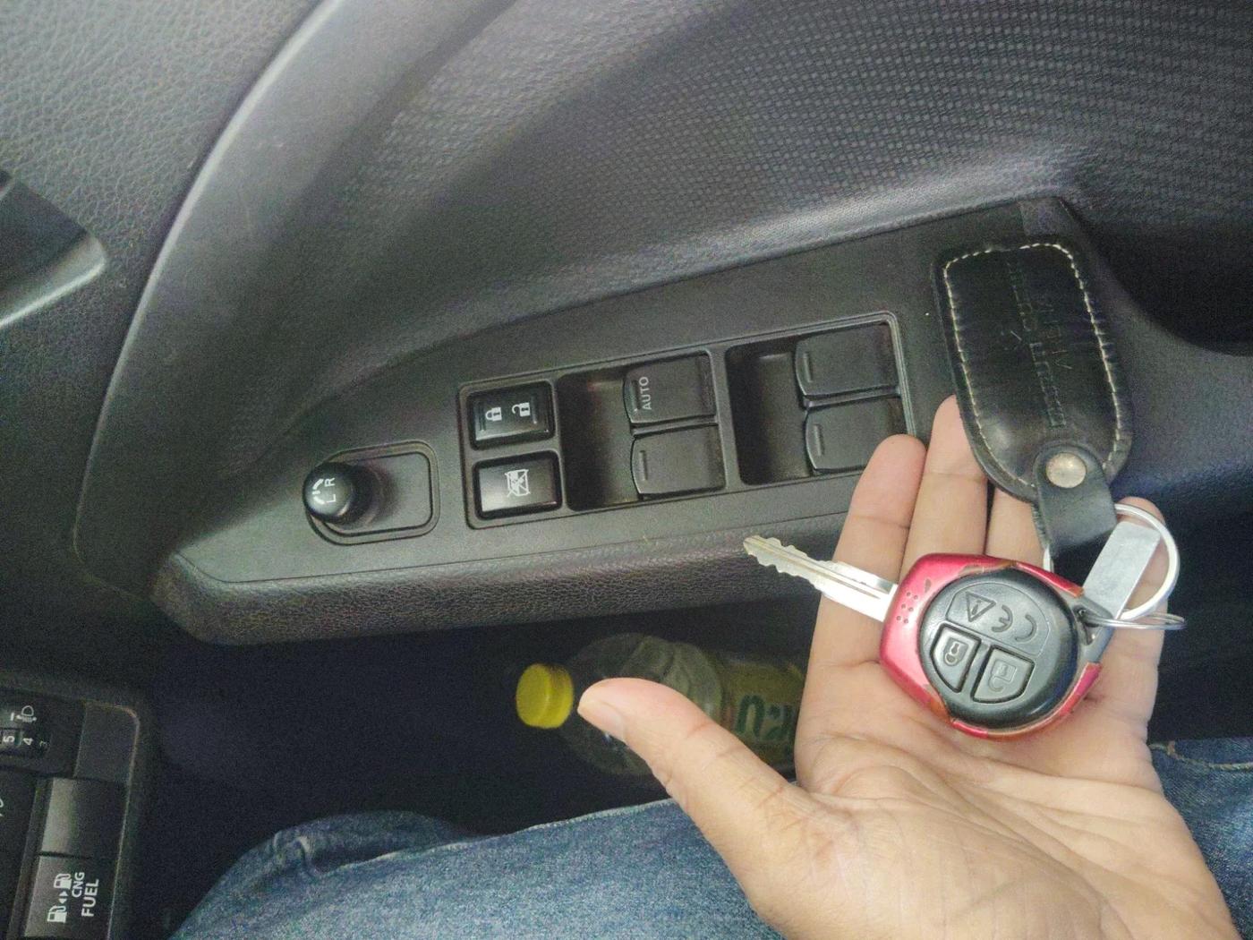 2023 Maruti BREZZA LXI S- CNG, Petrol, Manual, 56,644 km, interior