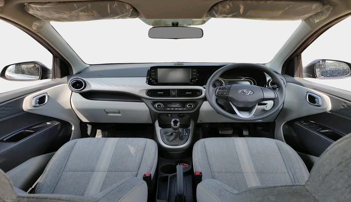 2022 Hyundai GRAND I10 NIOS SPORTZ AMT 1.2 KAPPA VTVT, Petrol, Automatic, 20,639 km, interior