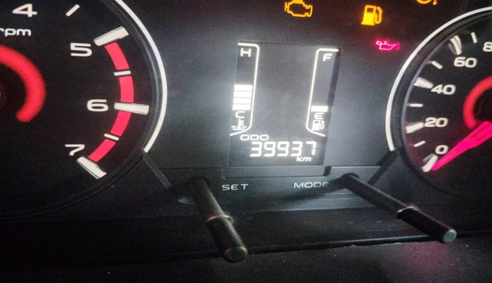 2016 Mahindra Kuv100 K8 6 STR, Petrol, Manual, 39,937 km, interior