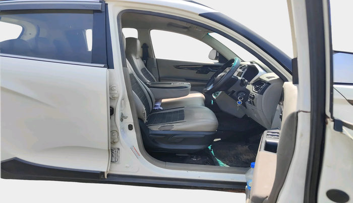 2017 Mahindra Kuv100 K6 PLUS 6 STR, Petrol, Manual, 81,979 km, interior