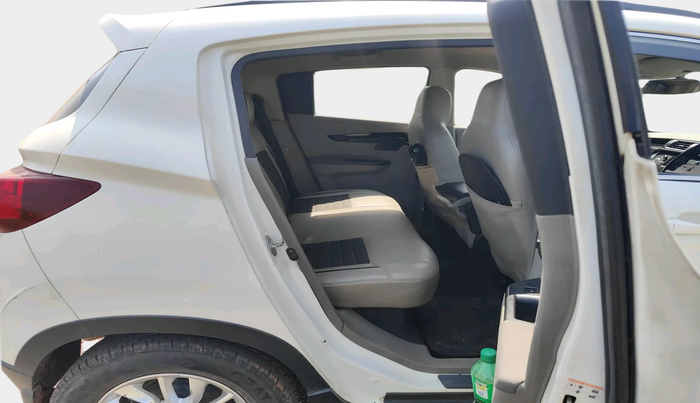 2017 Mahindra Kuv100 K6 PLUS 6 STR, Petrol, Manual, 81,979 km, interior