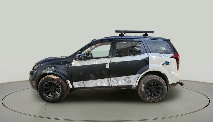 2017 Mahindra XUV500 W10, Diesel, Manual, 1,28,917 km, exterior