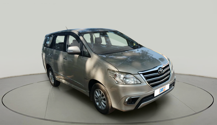 2013 Toyota Innova 2.5 VX 8 STR, Diesel, Manual, 1,50,597 km, exterior