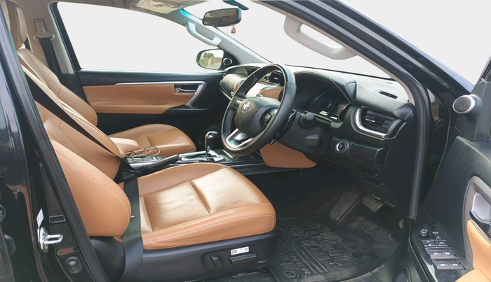 2023 Toyota Fortuner 4X4 AT 2.8 DIESEL, Diesel, Automatic, 55,987 km, interior