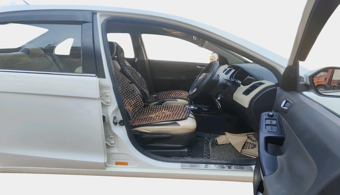 2020 Tata Zest XTA F-TRONIC DIESEL, Diesel, Automatic, 1,23,889 km, interior