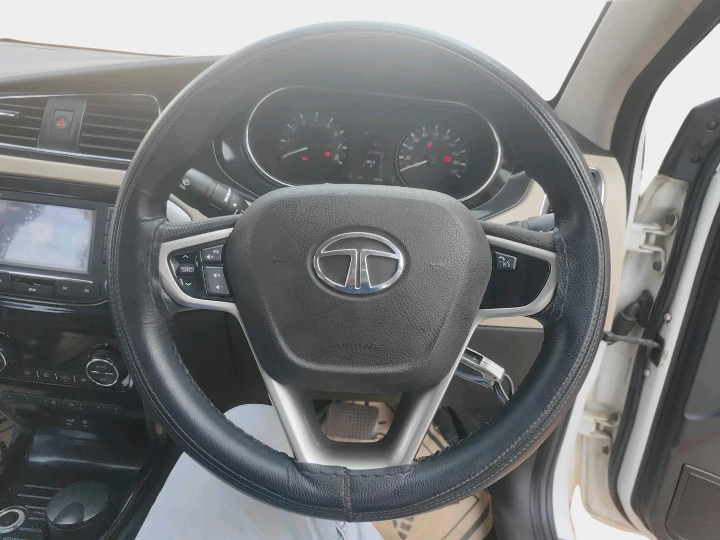 2020 Tata Zest XTA F-TRONIC DIESEL, Diesel, Automatic, 1,23,889 km, interior