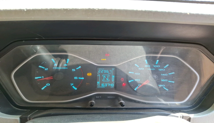 2015 Mahindra Scorpio S10, Diesel, Manual, 1,63,748 km, interior