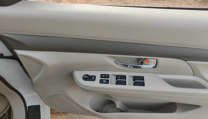 2020 Maruti Ertiga VXI SHVS, Petrol, Manual, 65,849 km, interior