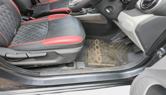2023 Hyundai GRAND I10 NIOS SPORTZ 1.2 KAPPA VTVT, Petrol, Manual, 30,837 km, interior