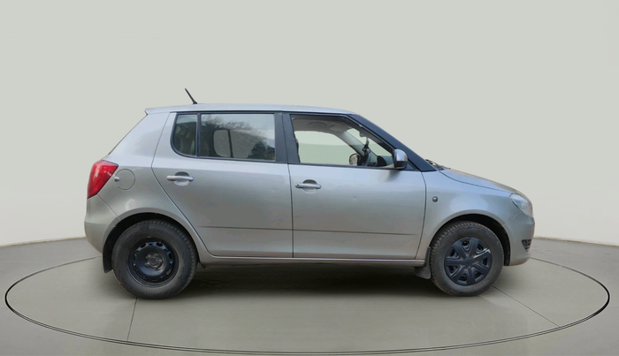 2013 Skoda Fabia AMBITION PLUS 1.2 MPI, Petrol, Manual, 1,21,794 km, exterior