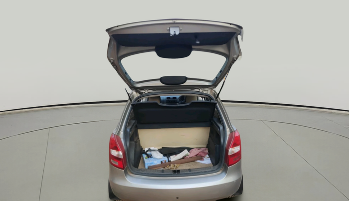 2013 Skoda Fabia AMBITION PLUS 1.2 MPI, Petrol, Manual, 1,21,794 km, exterior