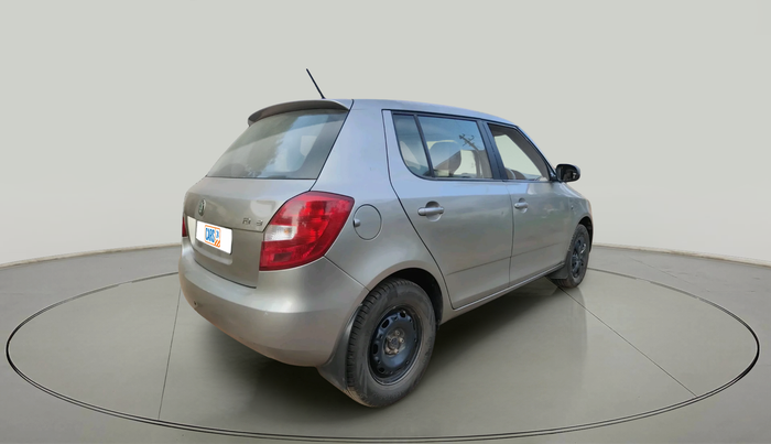 2013 Skoda Fabia AMBITION PLUS 1.2 MPI, Petrol, Manual, 1,21,794 km, exterior