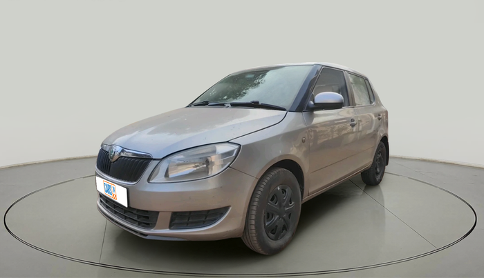 2013 Skoda Fabia AMBITION PLUS 1.2 MPI, Petrol, Manual, 1,21,794 km, exterior