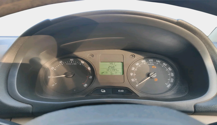 2013 Skoda Fabia AMBITION PLUS 1.2 MPI, Petrol, Manual, 1,21,794 km, interior