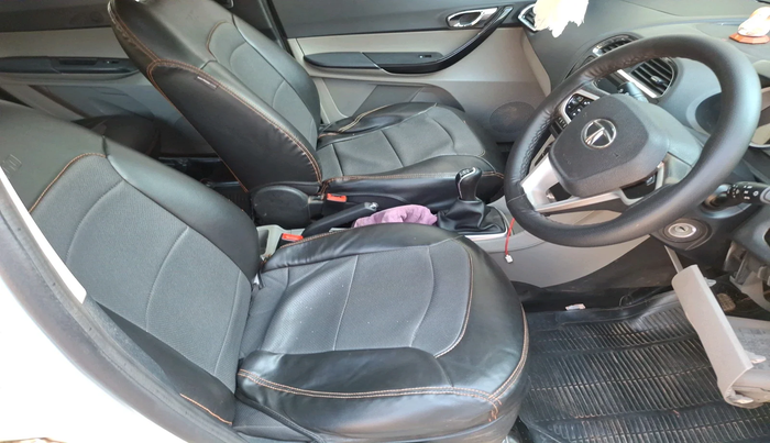 2016 Tata Tiago XZ PETROL, Petrol, Manual, 83,586 km, interior